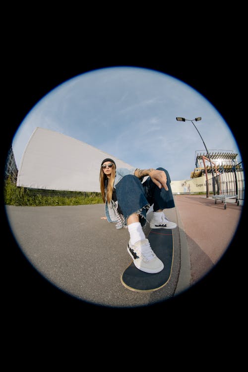 Immagine gratuita di donna, fisheye, skateboard