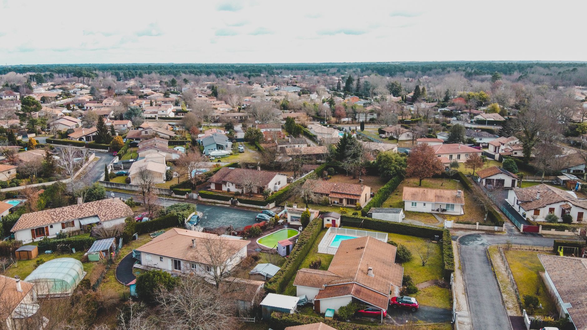 Incendies en France : des riverains défendent leur quartier