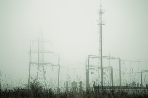 Бесплатное стоковое фото с башни, железная дорога, линии электропередачи