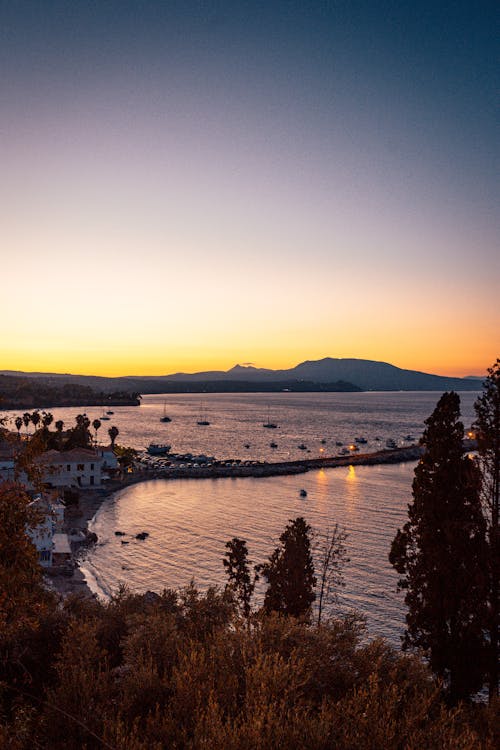 Immagine gratuita di acqua, alba, baia