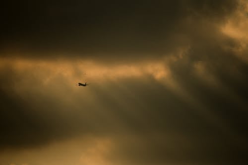 Bezpłatne Darmowe zdjęcie z galerii z chmury, ciemny, lot Zdjęcie z galerii