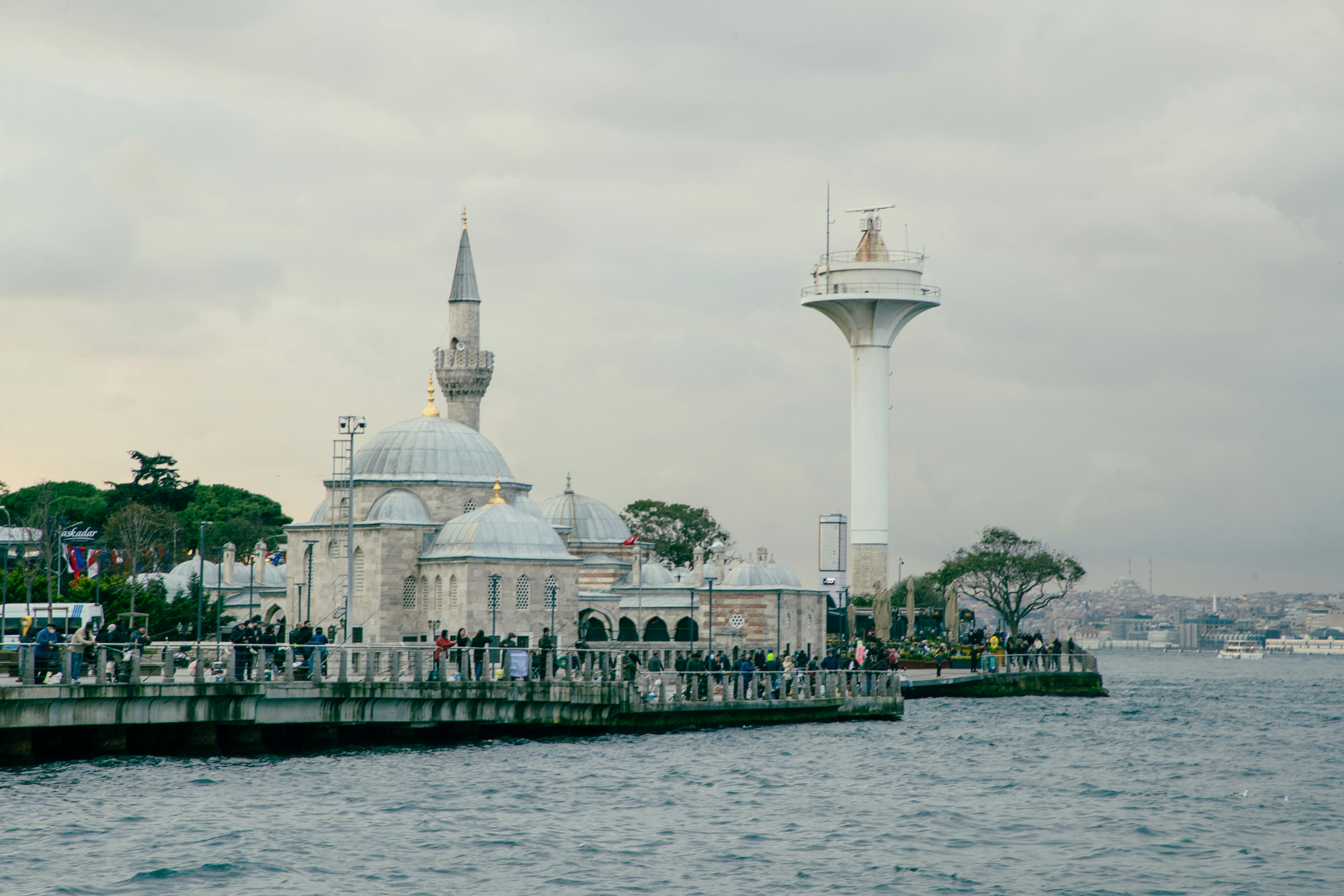 People Worshipping inside the Shemsi Ahmet Pasha Mosque · Free Stock Photo