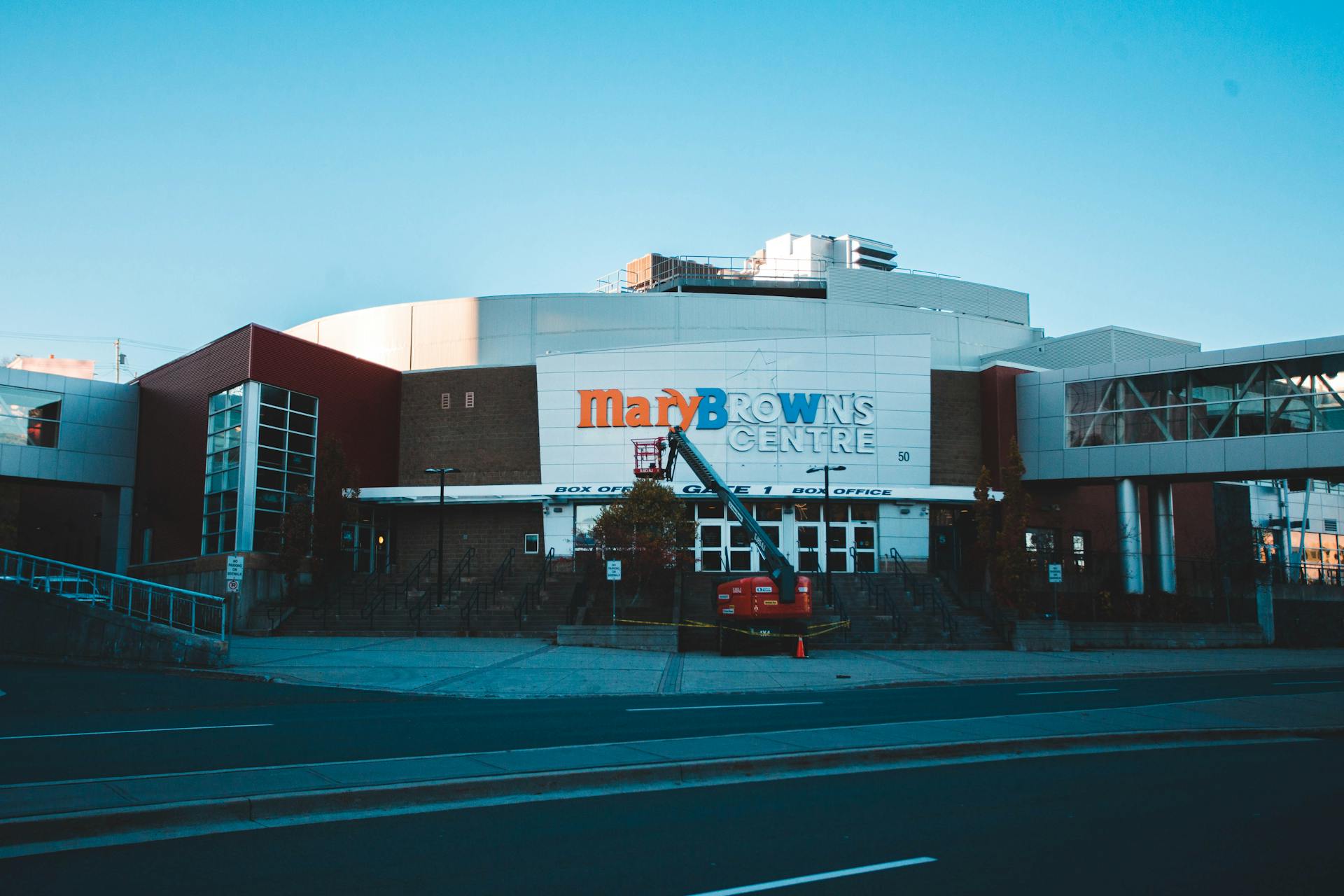 Fasaden på Mary Browns Centre i St. Johns, Newfoundland och Labrador, Kanada