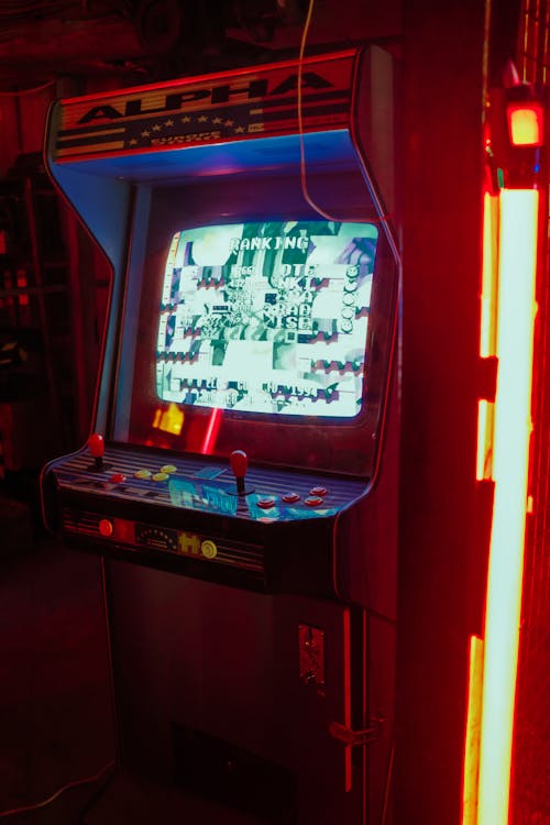 Kostenloses Stock Foto zu arcade-spiel, bildschirm, hebel