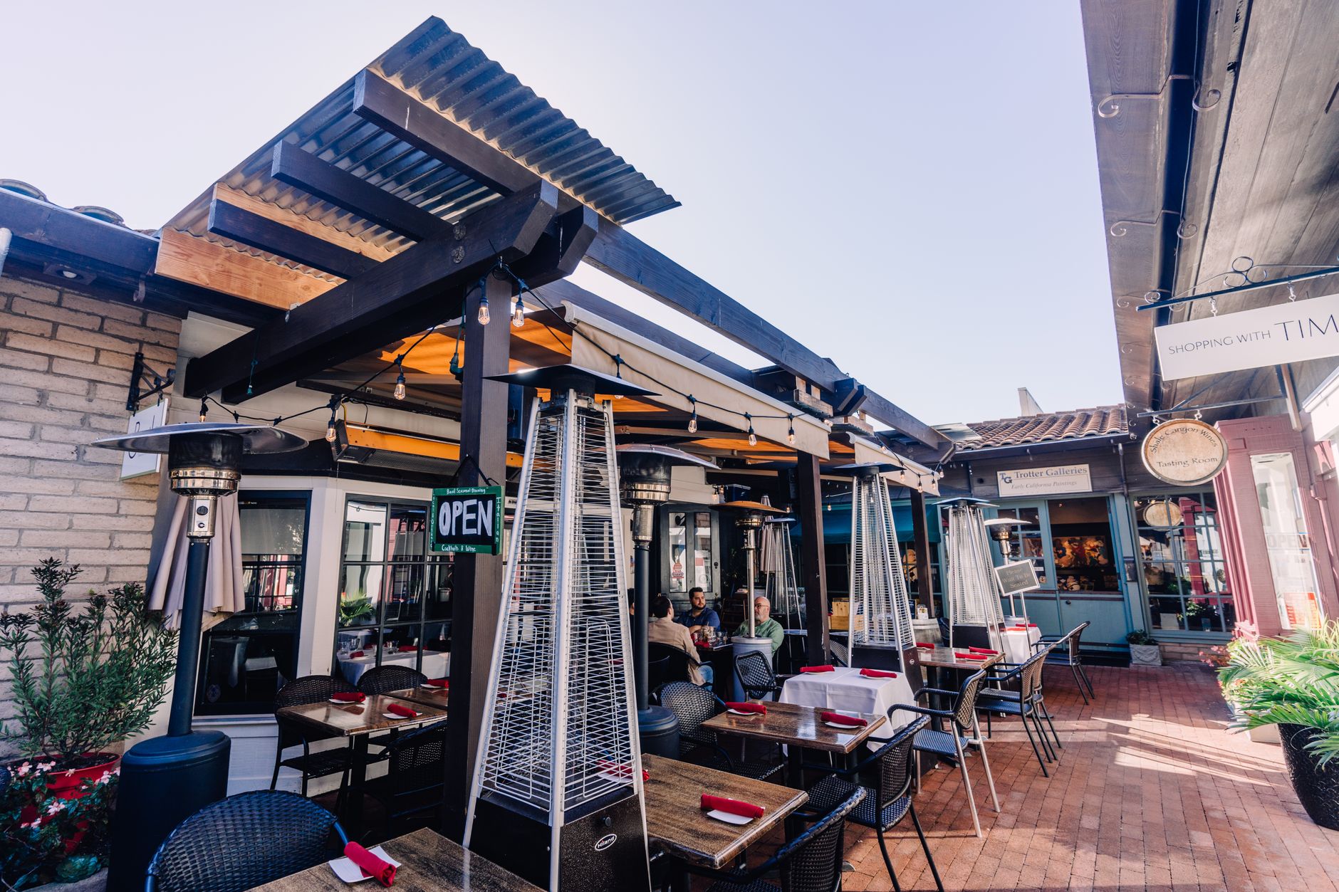 Best Patio Heaters 2026: Propane, Electric & Tabletop Picks