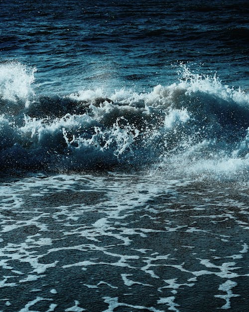 Gratis lagerfoto af bølger styrter, hav, lodret skud