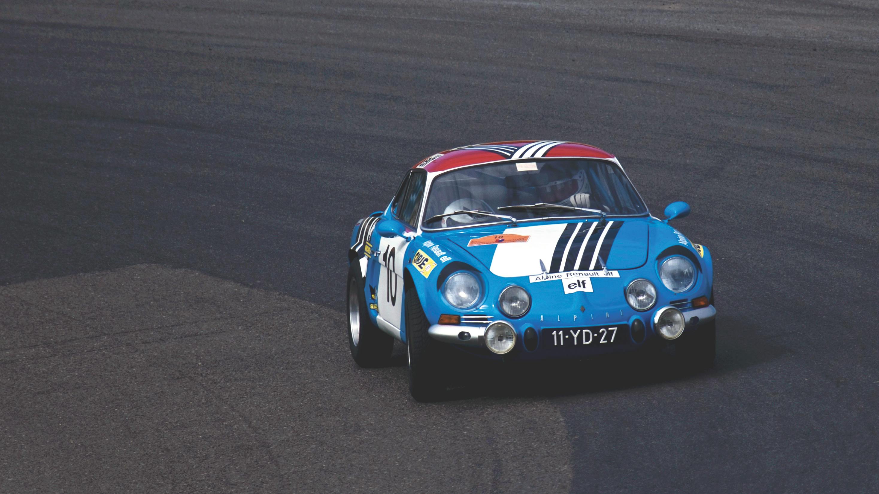 The Revival: Iconic Vintage Car Racing Roars Back to Life in the USA