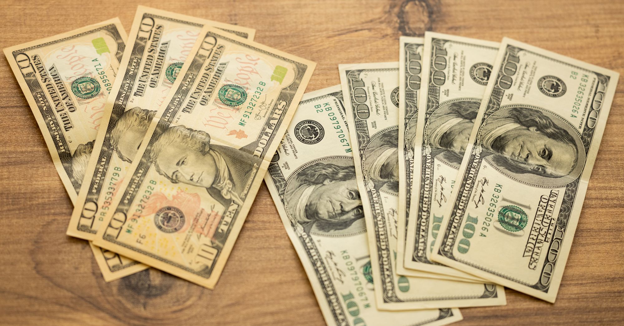 BlackRock Projects 11.6% Earnings Growth — and Cuts Government Bond Exposure