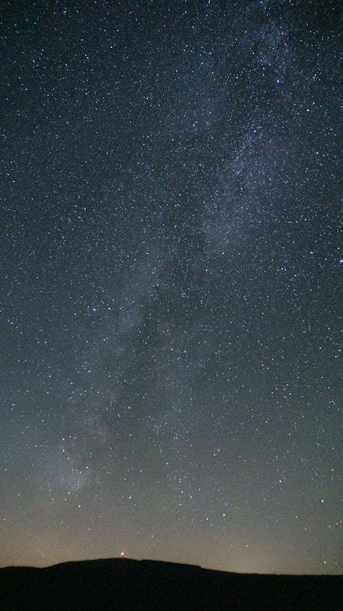 dikey atış, galaksi, gece içeren Ücretsiz stok fotoğraf