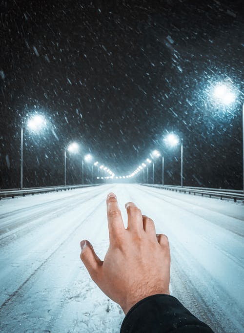Základová fotografie zdarma na téma ruka, silnice, sníh