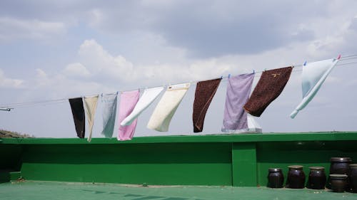 Darmowe zdjęcie z galerii z martwa natura, ręczniki, spinacze do bielizny