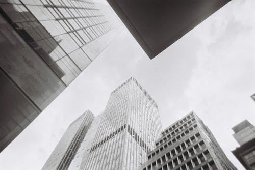 Fotos de stock gratuitas de blanco y negro, ciudad, edificios