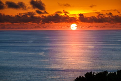 Immagine gratuita di cielo drammatico, corpo d'acqua, mare