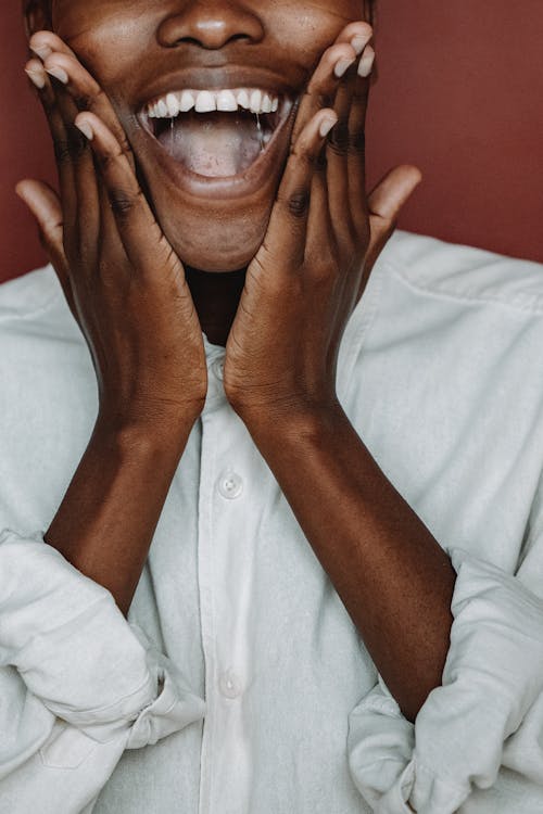 Ilmainen kuvapankkikuva tunnisteilla afroamerikkalainen, henkilö, hymyily Kuvapankkikuva