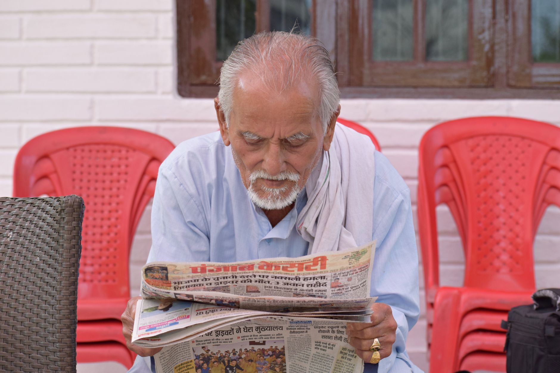 कागज पर दर्ज दांव और नुकसान सीमा, बगल में टीन पट्टी मास्टर की कम दांव वाली लाइव टेबल