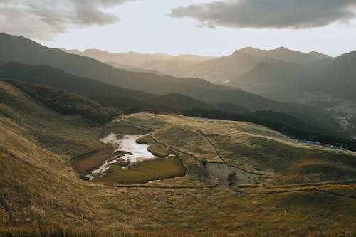 Gratuit Imagine de stoc gratuită din dealuri, destinații de călătorie, munți Fotografie de stoc