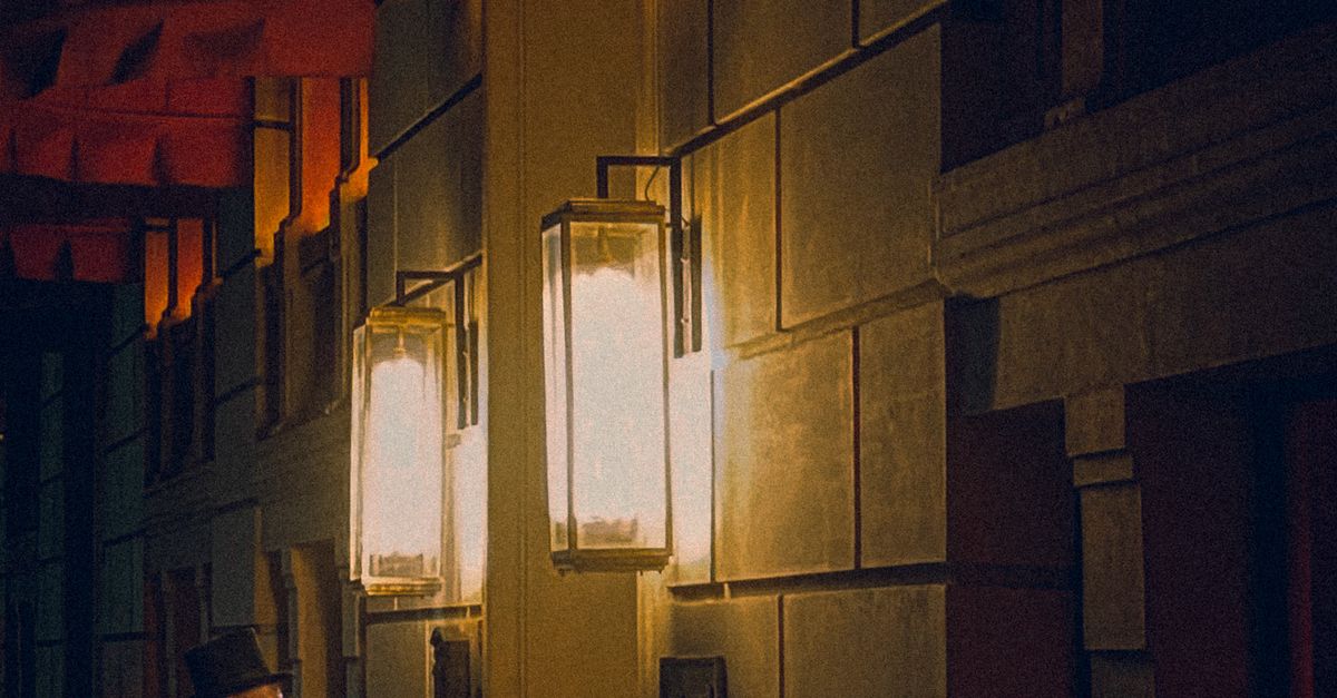有关优雅的外观, 光與影, 历史建筑, 喜怒无常的夜晚, 城市之夜, 城市建筑, 城市探索, 城市流浪, 城市生活, 复古氛围, 夜景, 夜灯 ...
