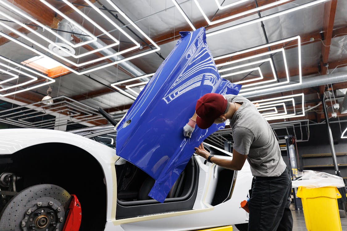 4 Reasons Why Cars Should Have Vinyl Wrap 4 Reasons Why Cars Should Have Vinyl Wrap