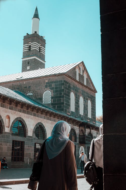 Woman in Hijab Walking near Grand Mosque in Diyarbakir