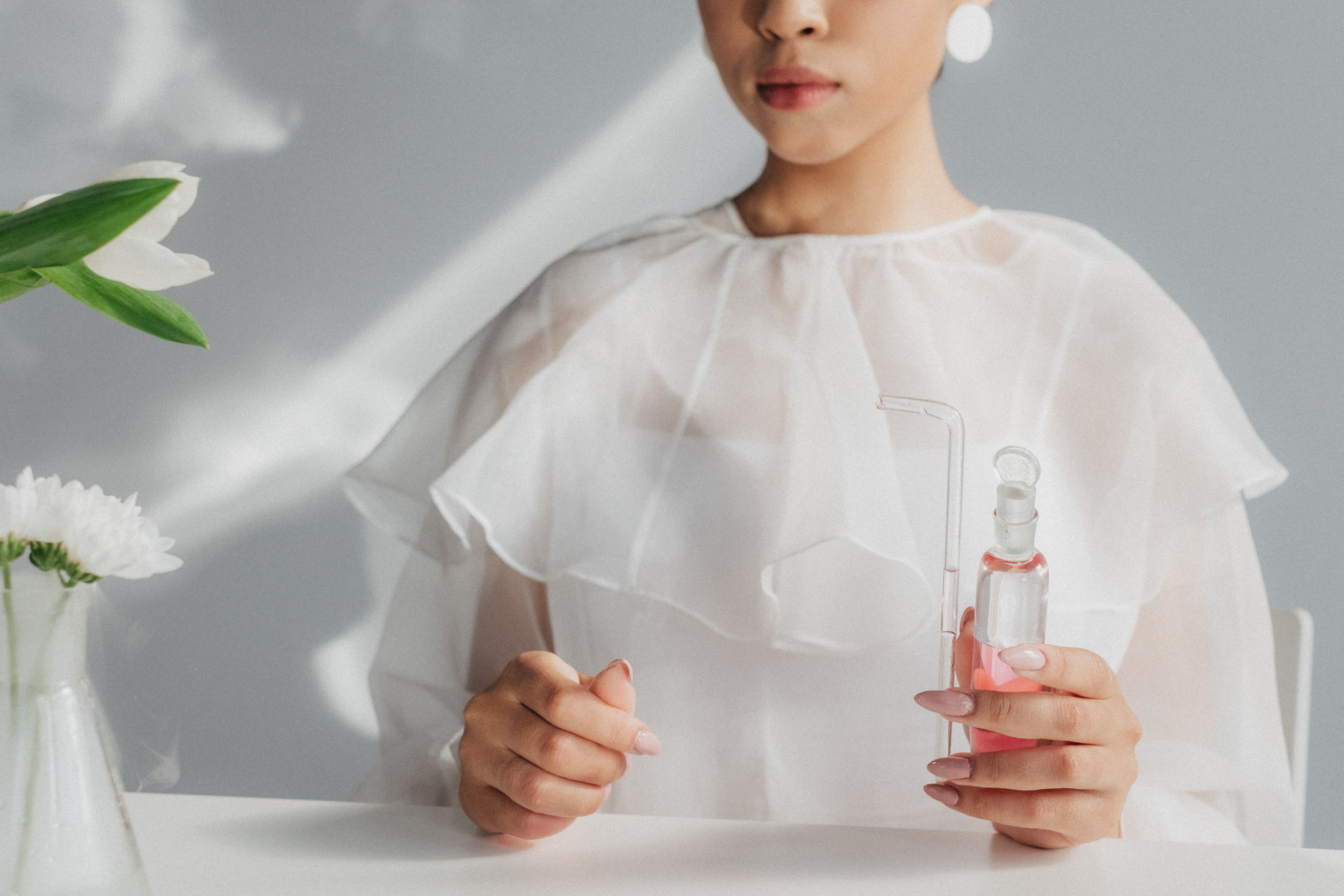 Scientific setup representing the technology behind ultrasonic humidification and air quality