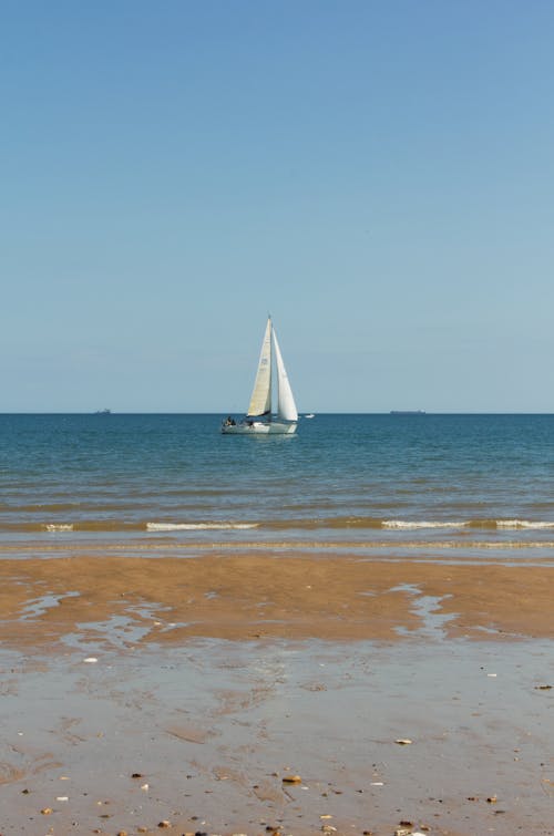Бесплатное стоковое фото с лето, лодка, песок