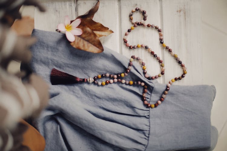 Bead Necklace And Folded Skirt 