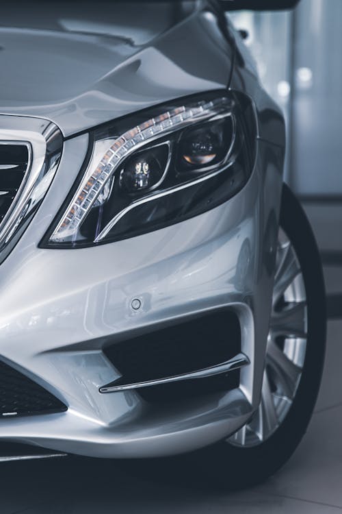 Close-Up Shot of the Headlight of a Car