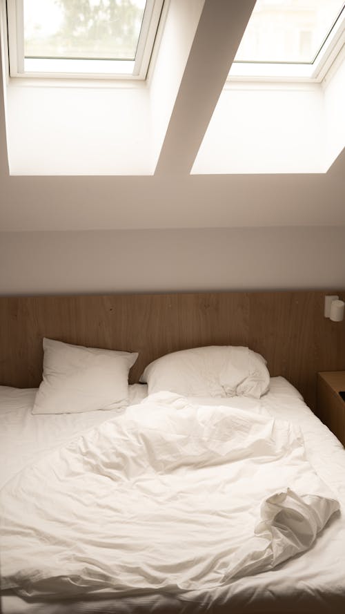 Free Gratis stockfoto met bed, binnen, comfortabel Stock Photo