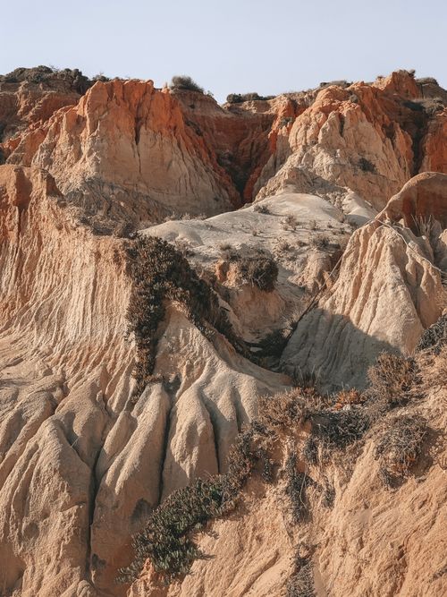 Free Explore the unique geological formations and rugged landscape of Faro District, Portugal. Stock Photo
