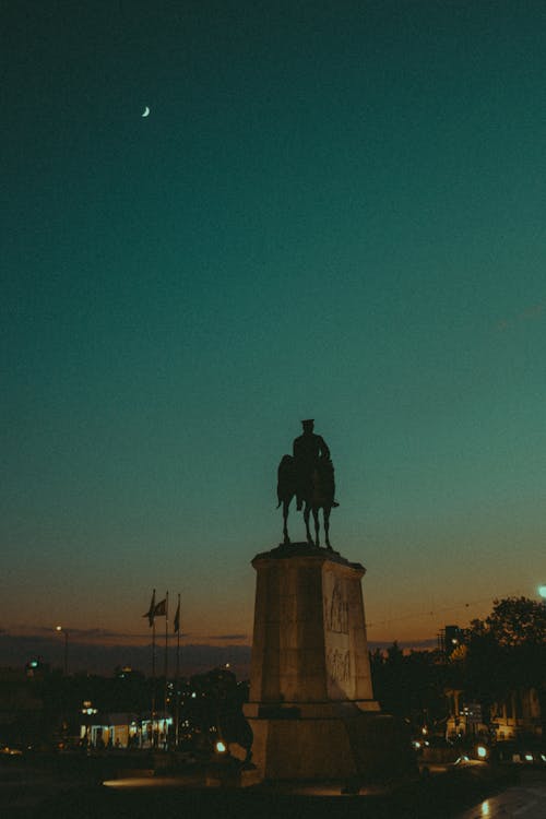 Clear Sky over Statue in Evening