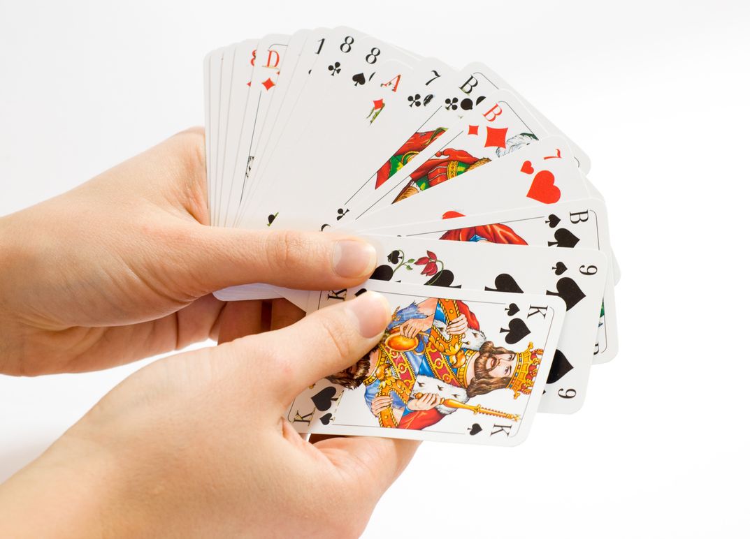 Online Casino: Spielautomaten und Live-Spiele im Überblick