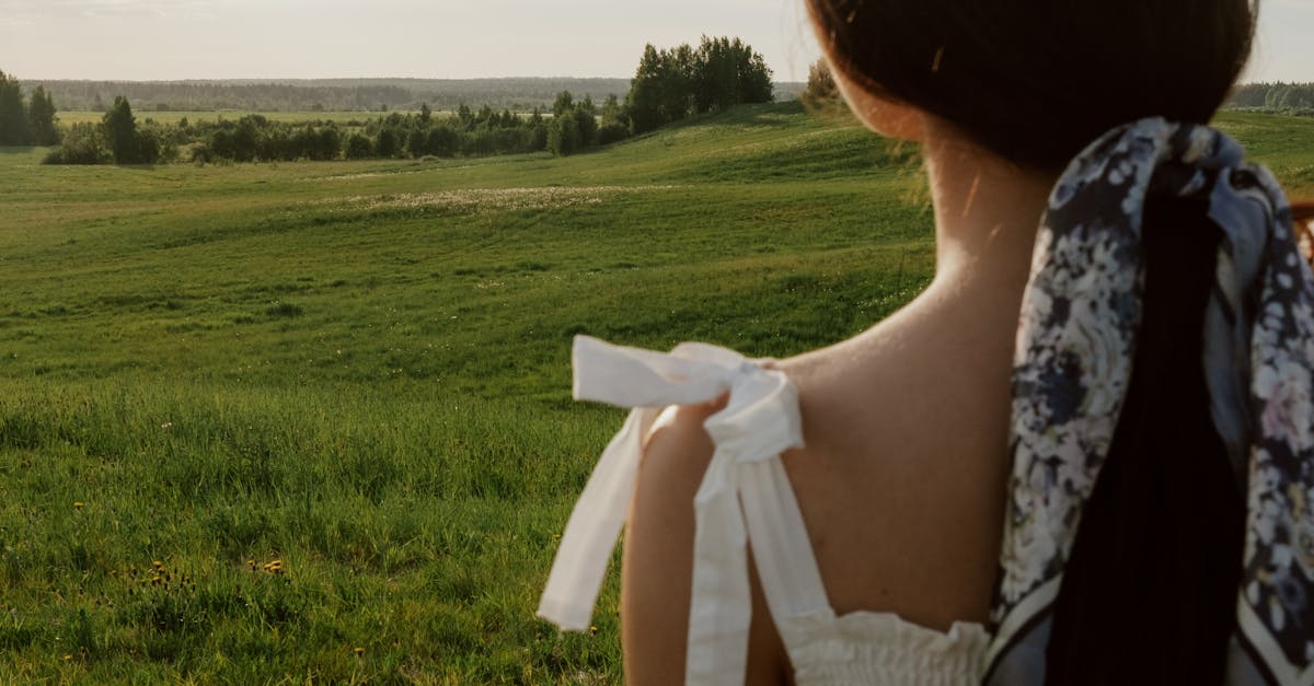 康橋國際學生續騎環台 單車繫紫緞帶祈福暖心畫面