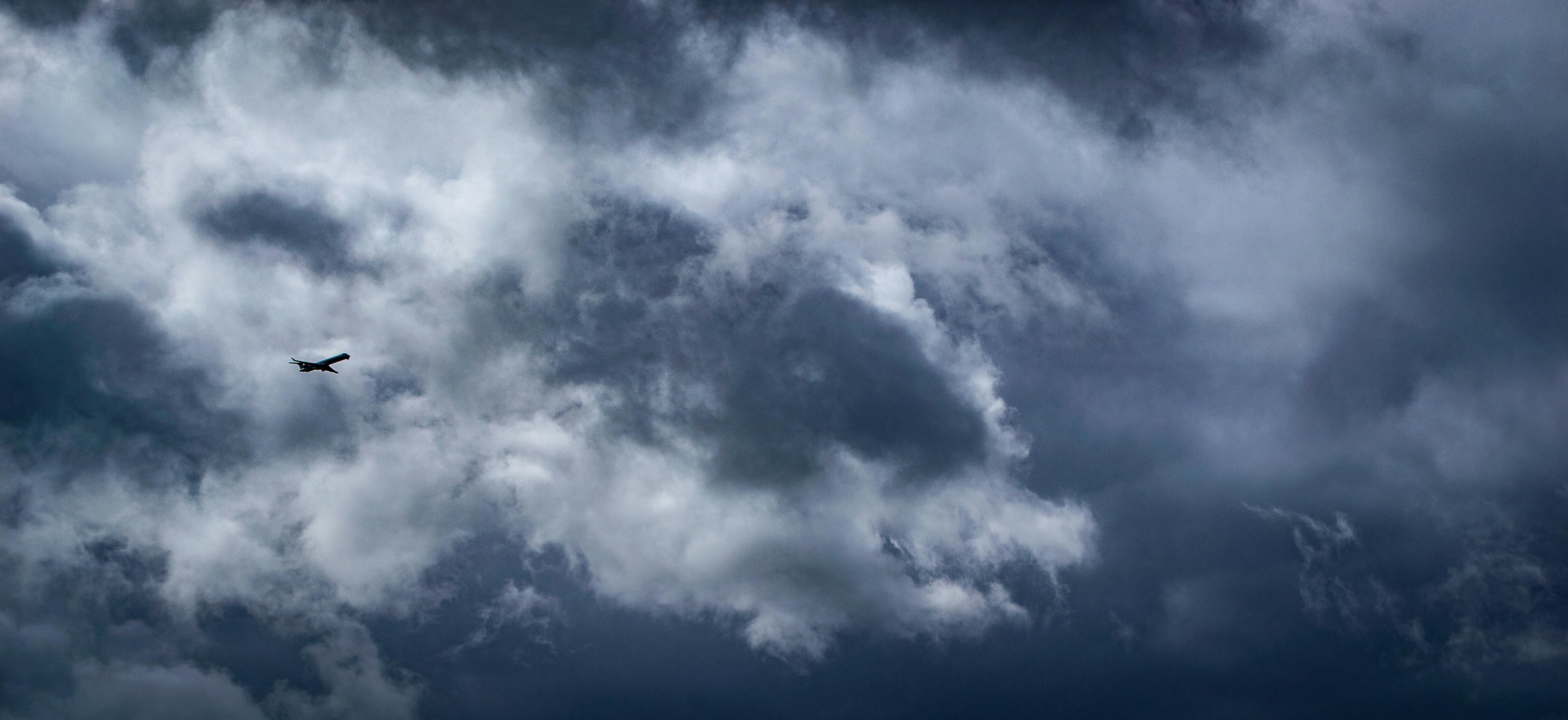 photograph of cloudy sky