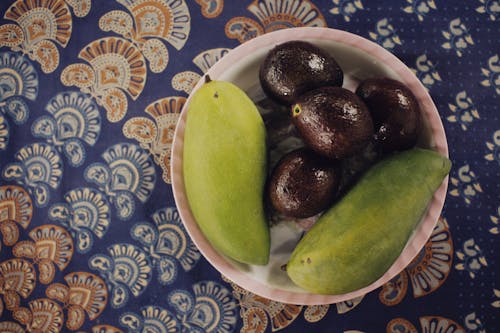 Kostenloses Stock Foto zu avocados, essen, früchte