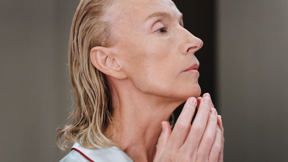 Eye wrinkles, aging process, skincare routine - best product for eye wrinkles
