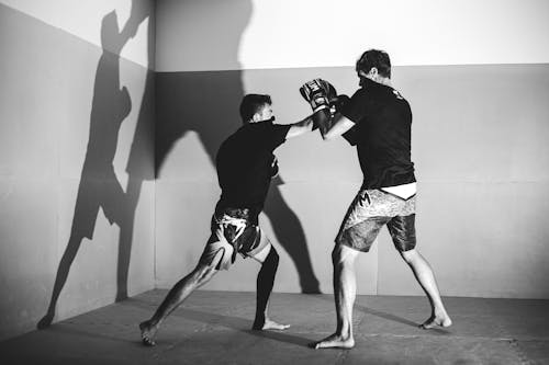 Darmowe zdjęcie z galerii z agresja, boks, bokser