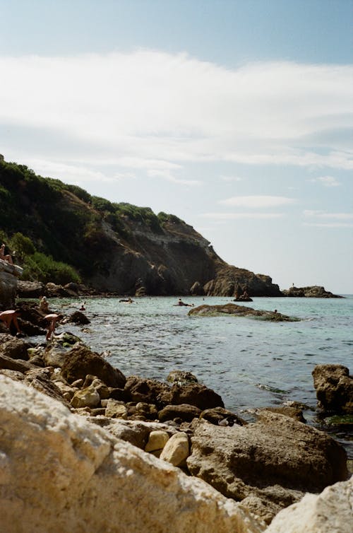 Foto profissional grátis de cenário, costa, mar