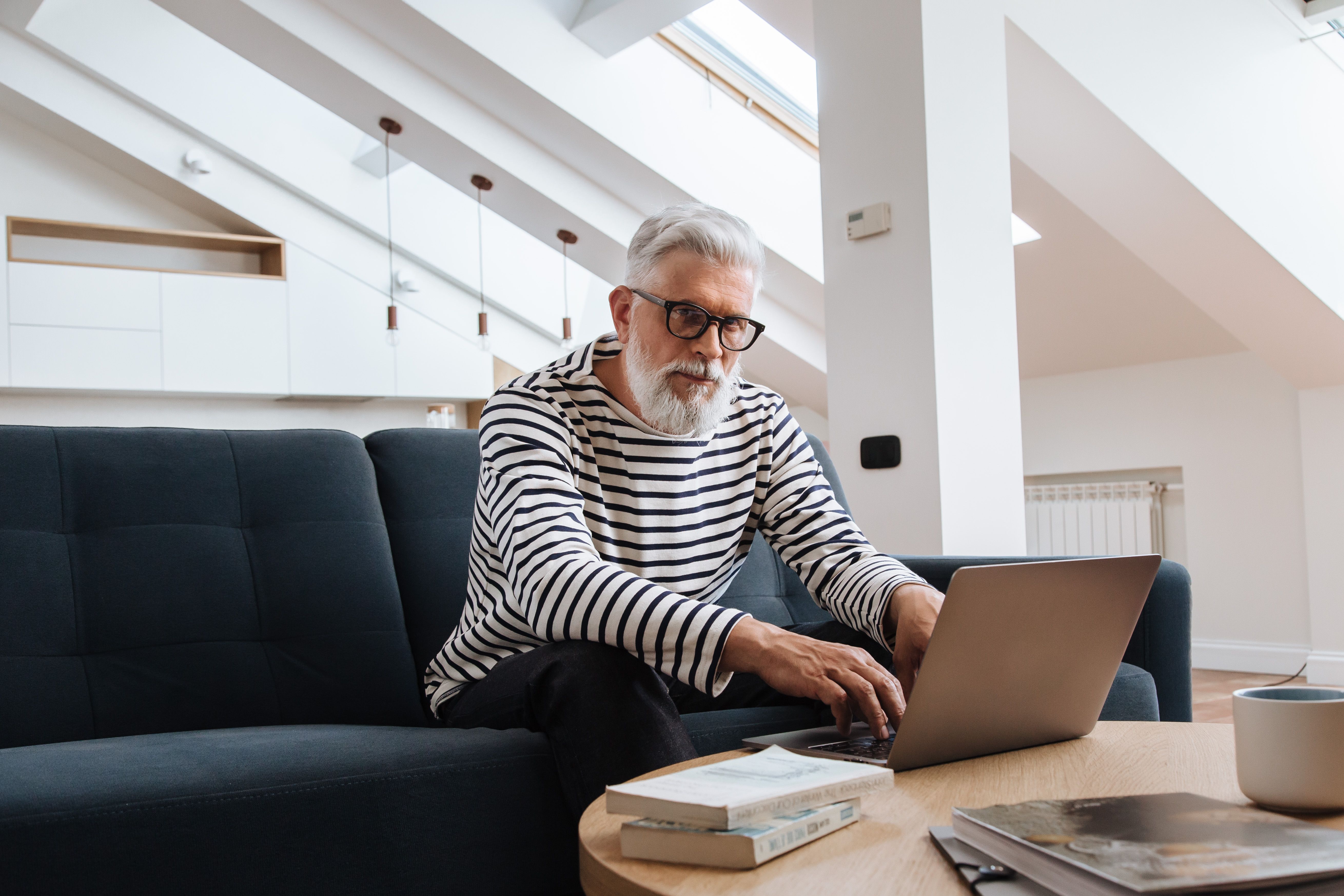 Robert Half survey: Today's professionals share what early career workers need to succeed -- beyond AI skills — Photo by Ron 