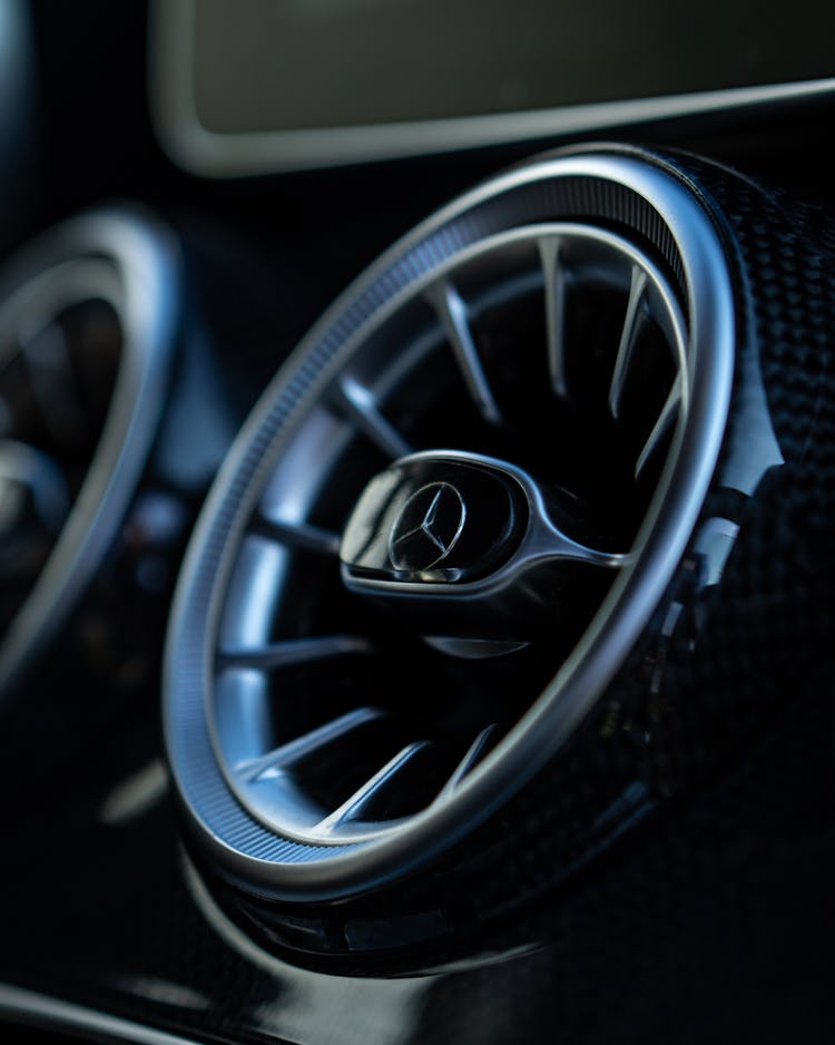 Close Up Photo Of A Mercedes Aircon Vent