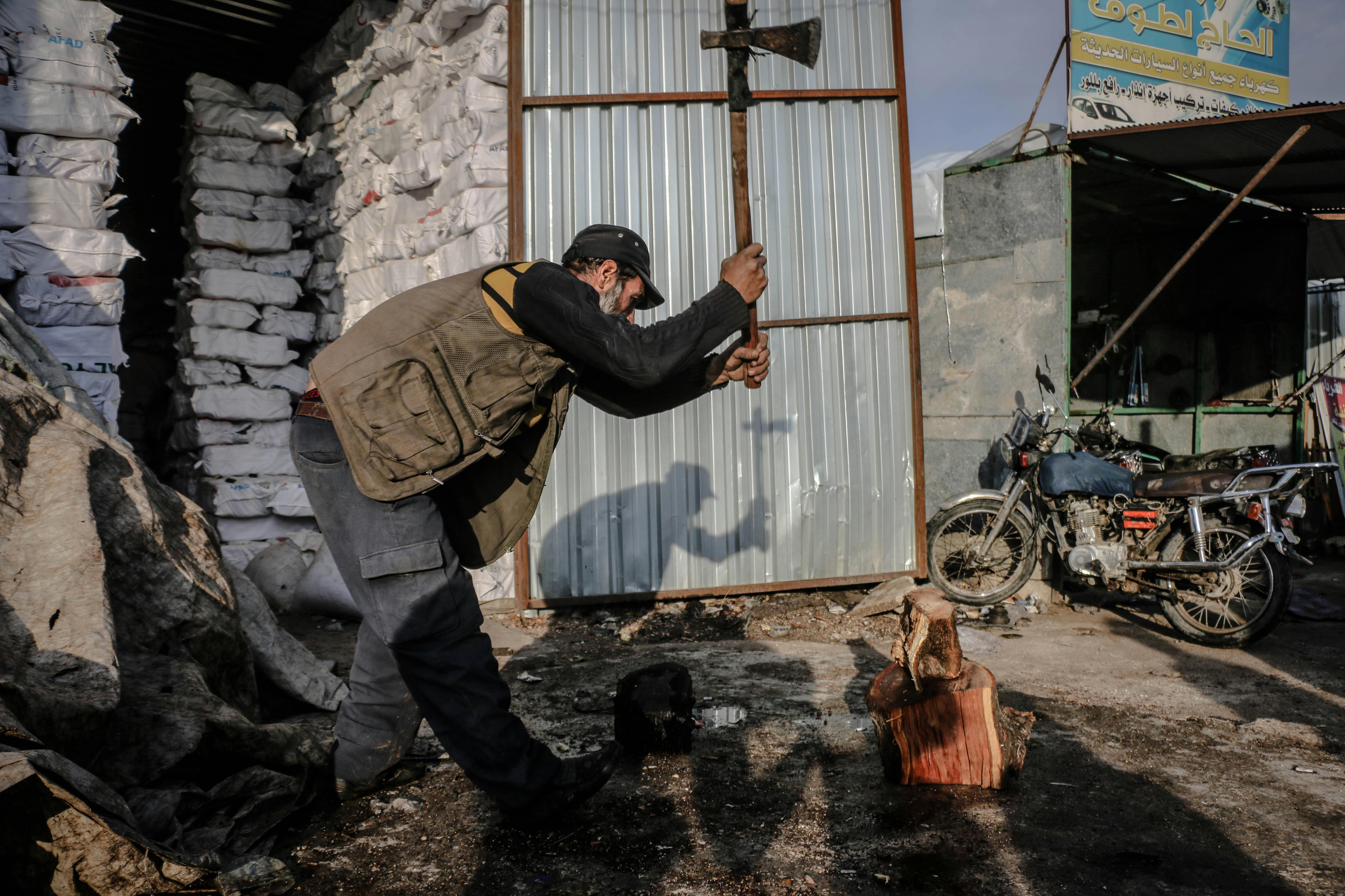 874 9 以上の無料腰をかがめる画像