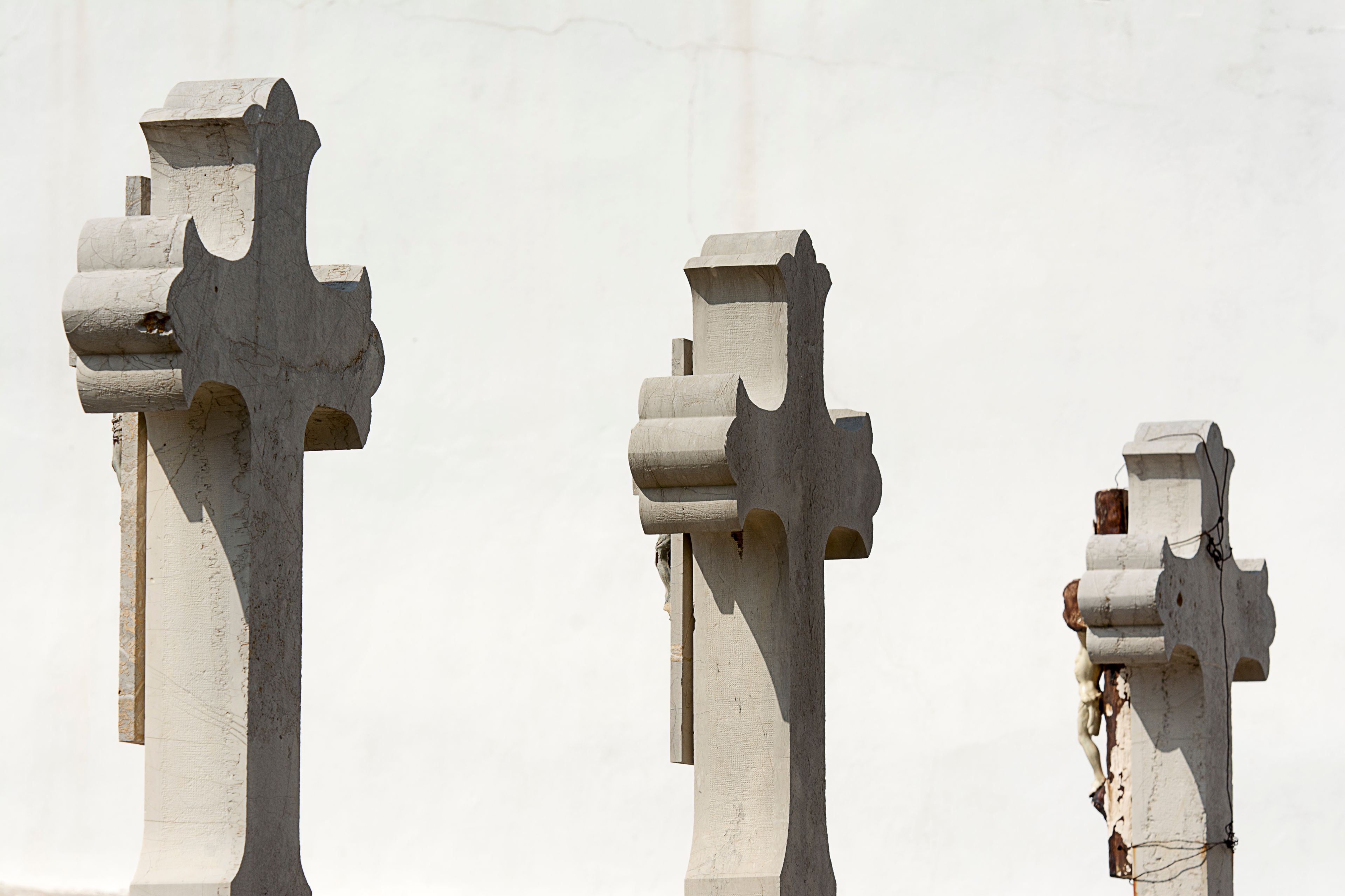 Mompox cemetery crosses