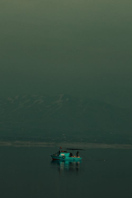 Imagine de stoc gratuită din barcă cu motor, coastă, fotografiere verticală