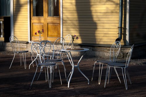 White Round Table with Chairs