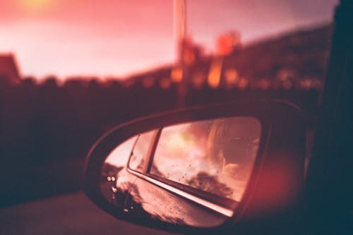 Безкоштовне стокове фото на тему «автомобіль, бічне дзеркало, віддзеркалення» стокове фото