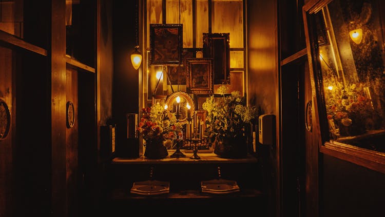 Moody Vintage Bathroom 