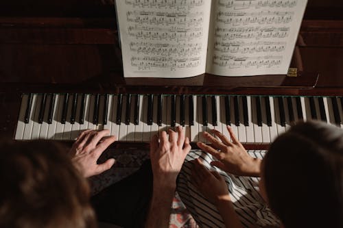 Ilmainen kuvapankkikuva tunnisteilla ääni, mies, musiikki