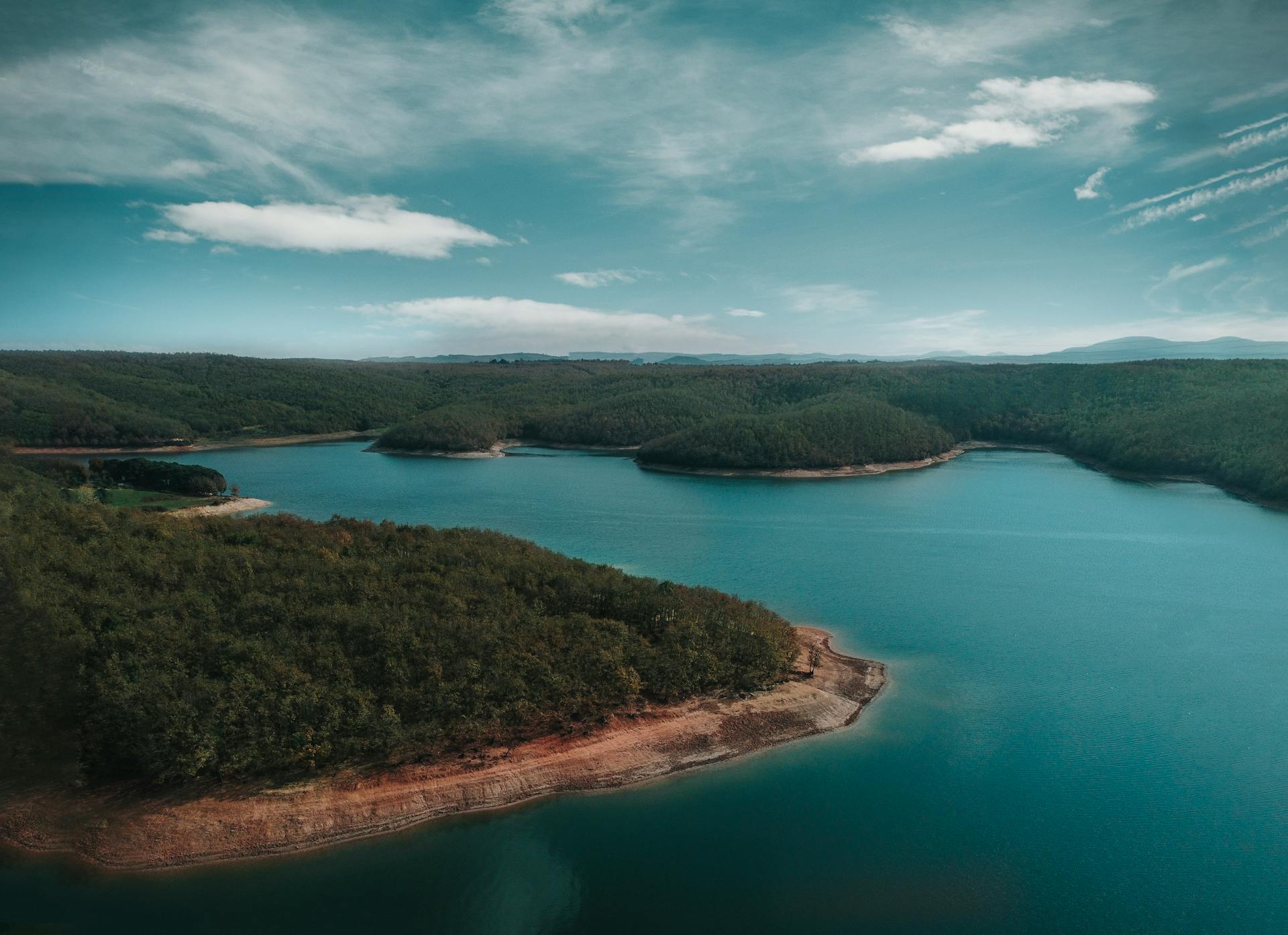 Utsikt över Lake Cumberland från luften