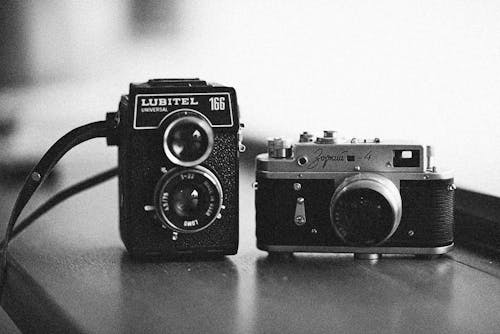 Foto stok gratis analog, klasik, peralatan kamera