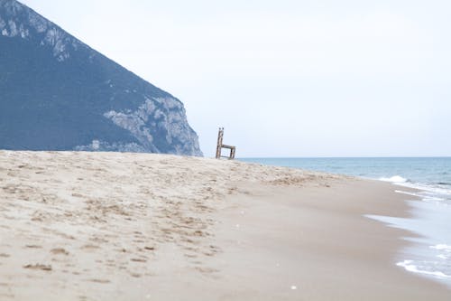 бесплатная Живописный вид на пляж Стоковое фото