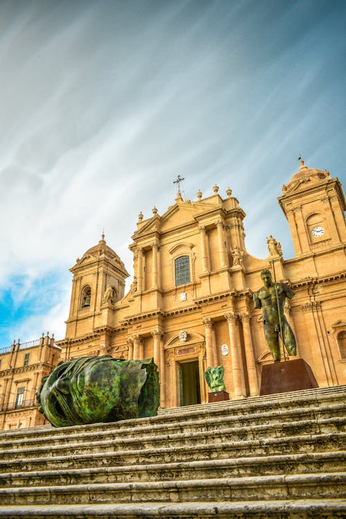 Free The Statues in Front of the Noto Cathedral Stock Photo